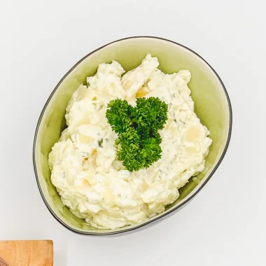 Koude groenten en aardappelsalade